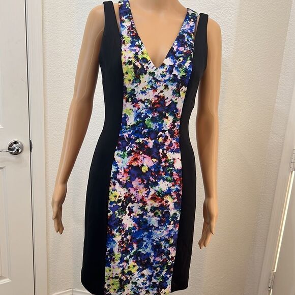 Guess Los Angeles Dress Size 4 - Picture 5 of 9
